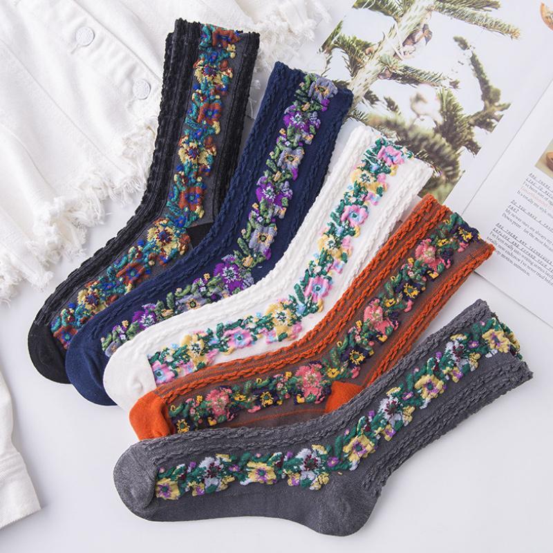 Blaudonau- Vintage Socken mit Blumenstickerei (5 Paar) 5 Paar(5 Farben)