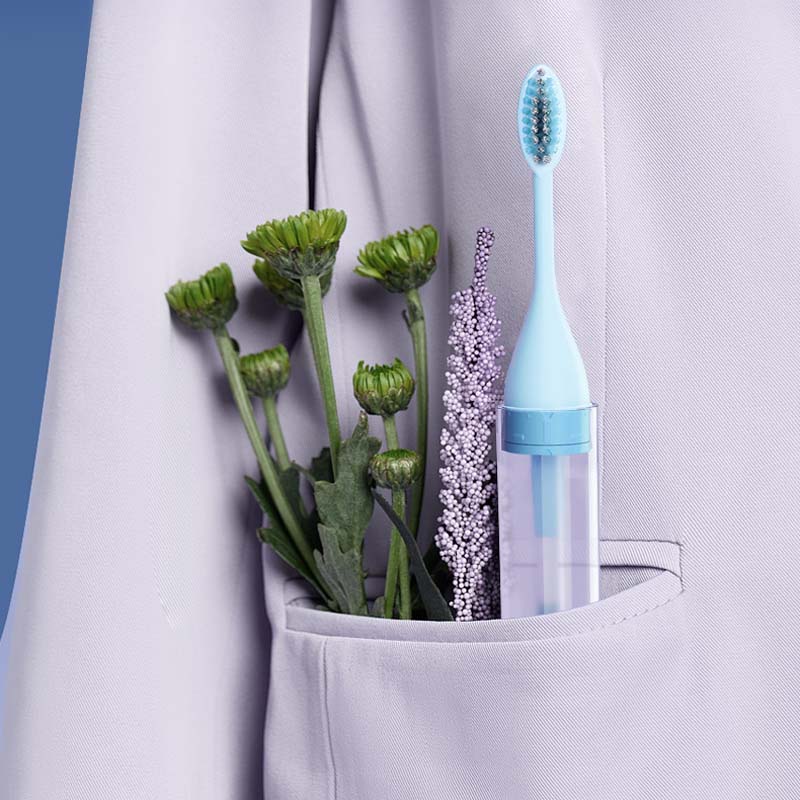 Blaudonau- 3-In-1 Travel Toothbrush