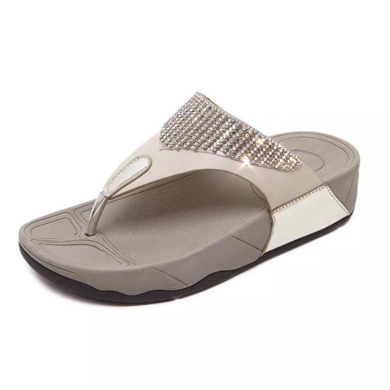 Blaudonau- Diamantbesetzte Flip-Flops mit mittelhohem Absatz Gold