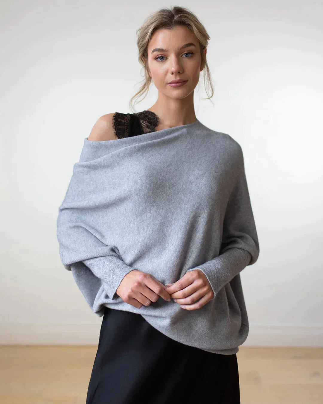 Blaudonau- KAREN - Assymetrisch drapierter Pullover